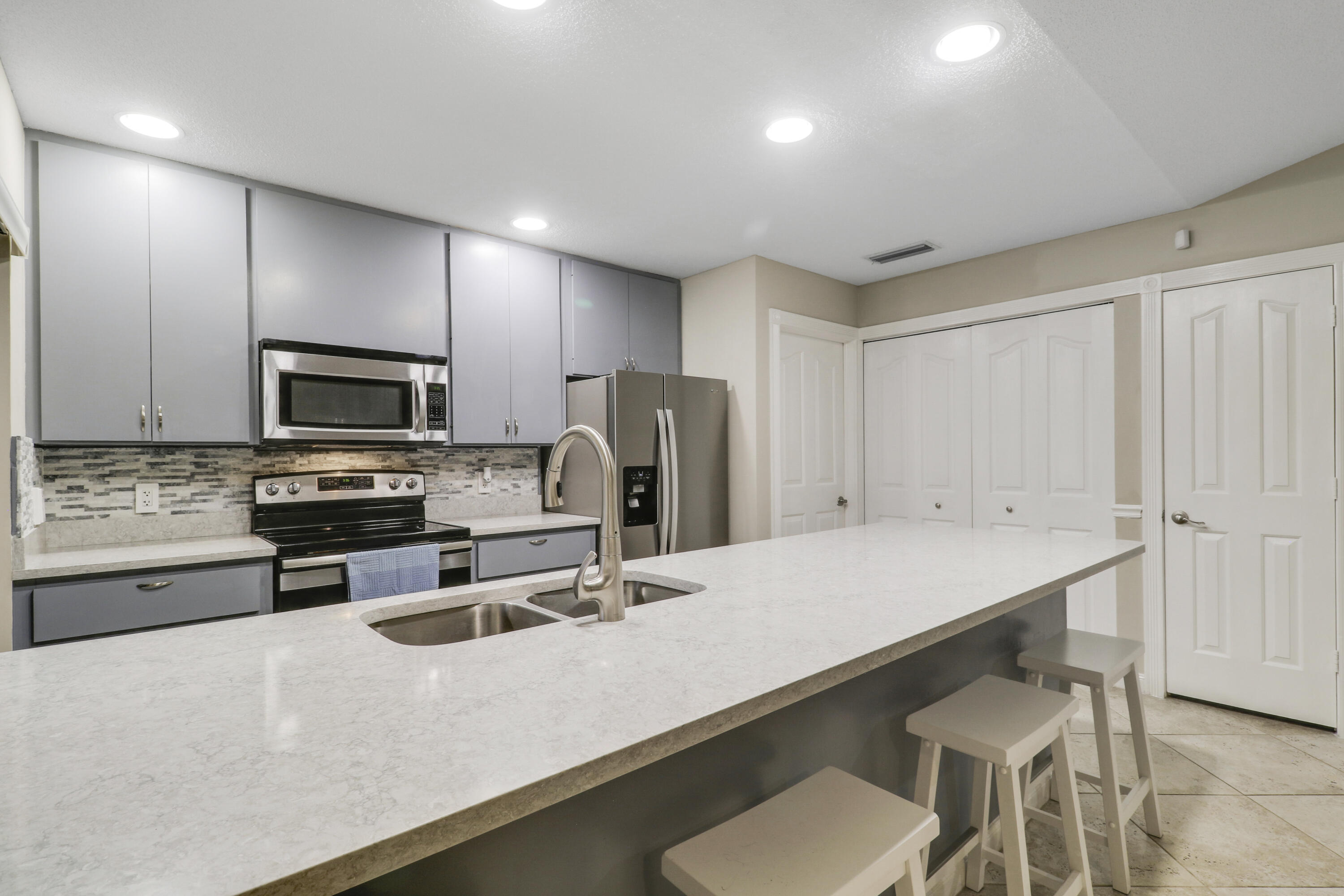 SUNTERRACE AT THE GARDENS - Residential