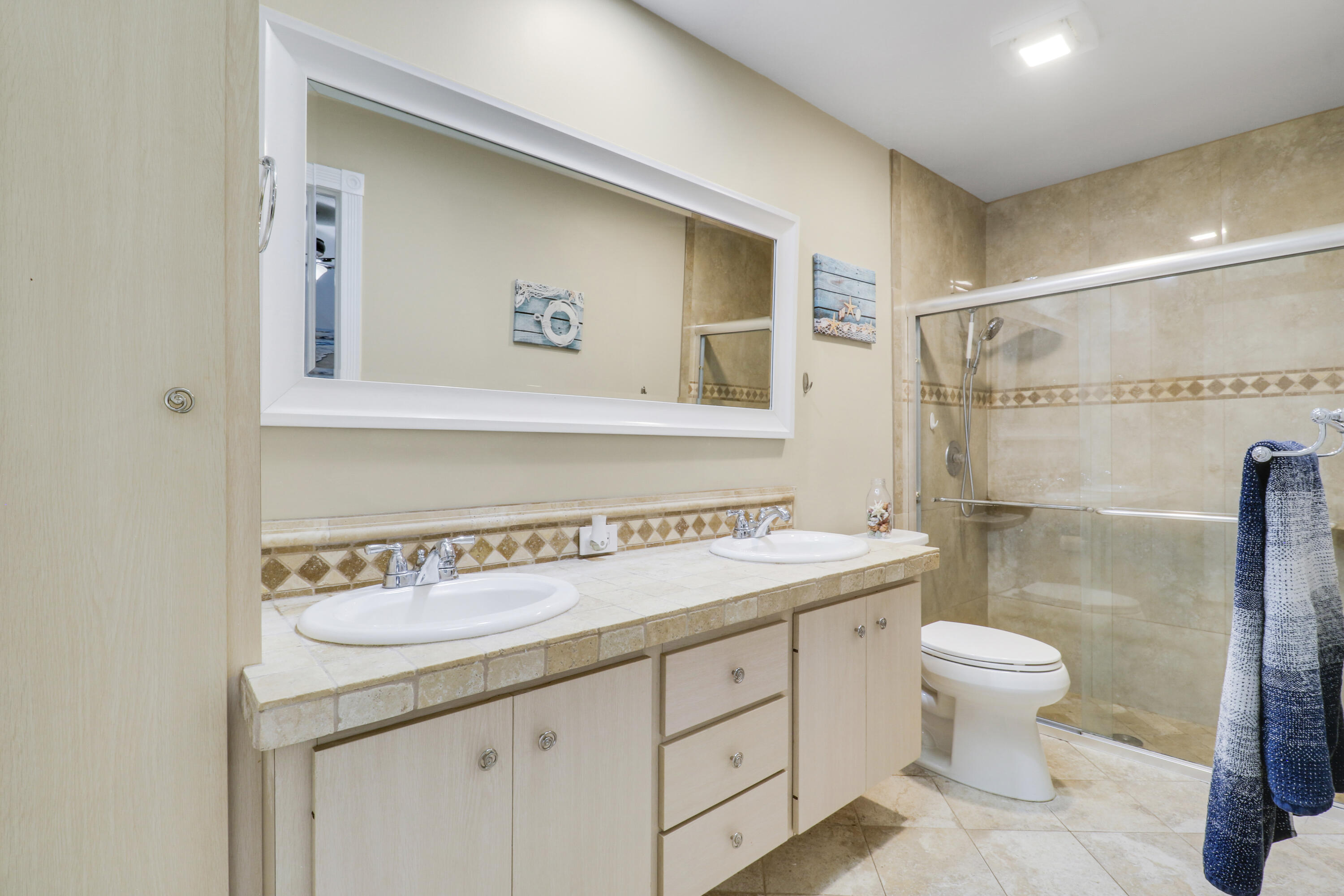 SUNTERRACE AT THE GARDENS - Residential