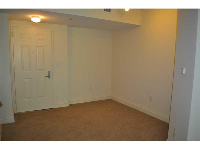 VERANDA CONDOMINIUM - Residential Lease