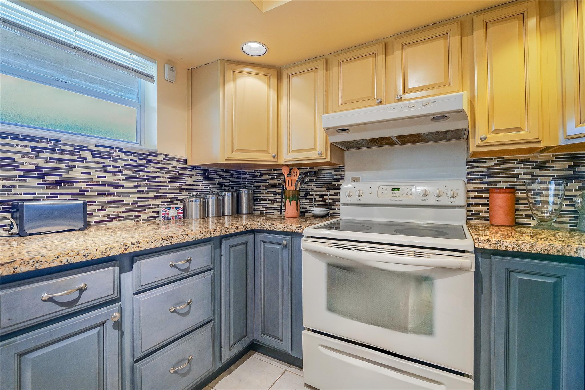 18th Hole - Residential