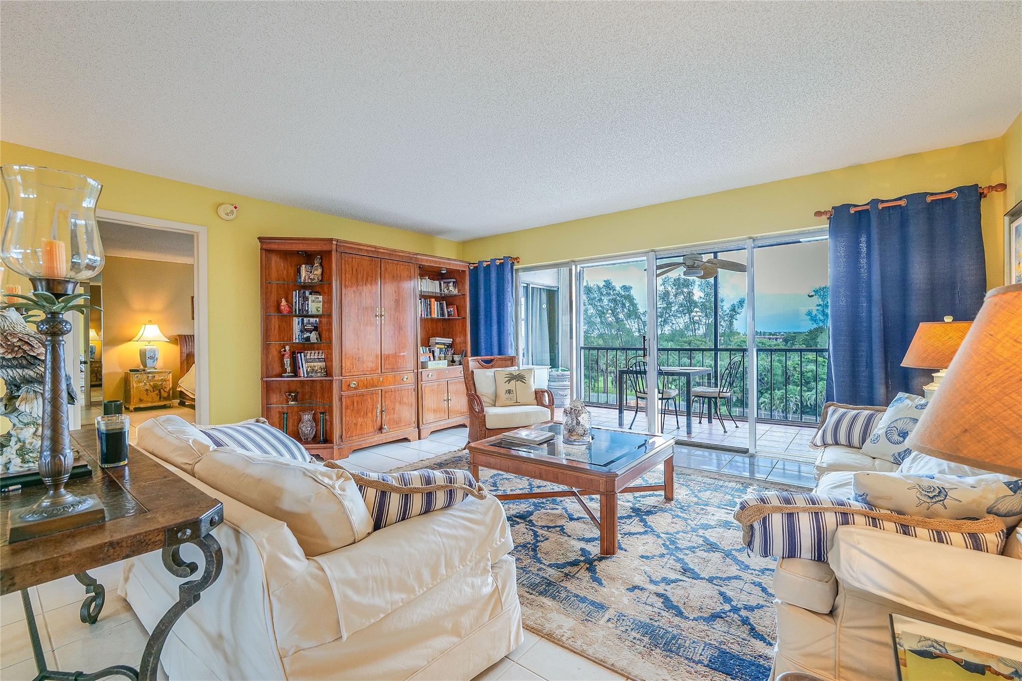 18th Hole - Residential