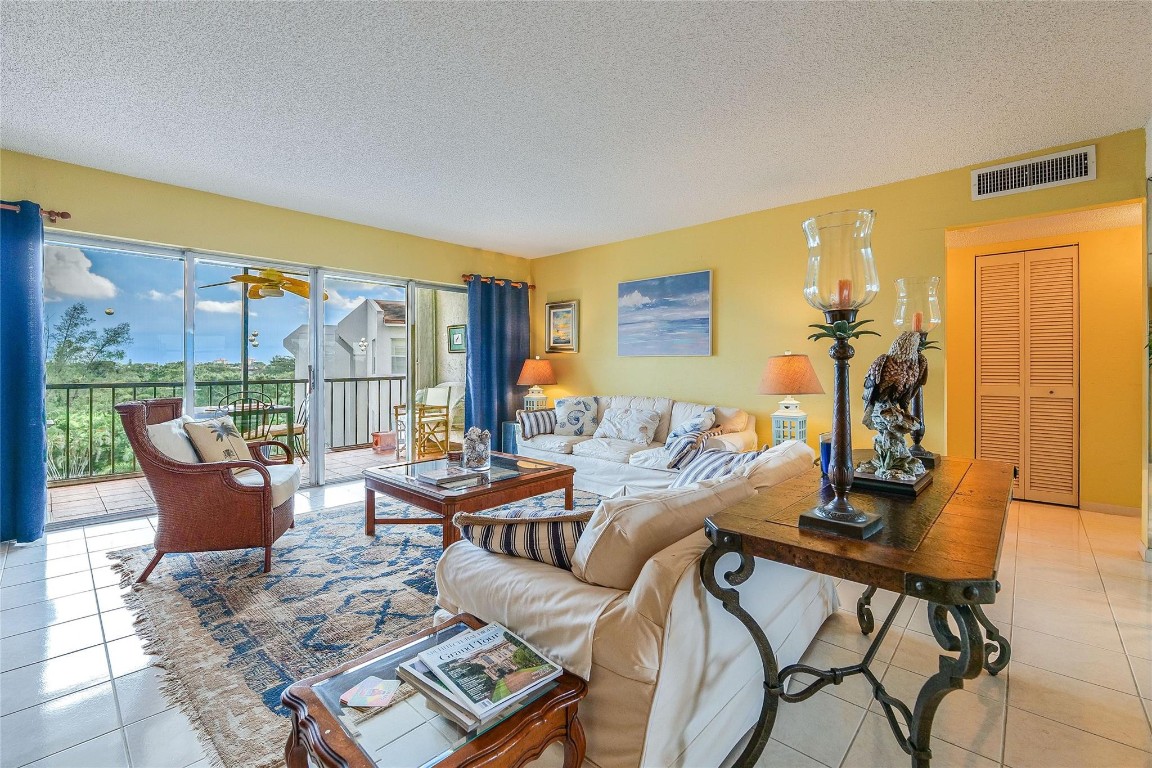 18th Hole - Residential