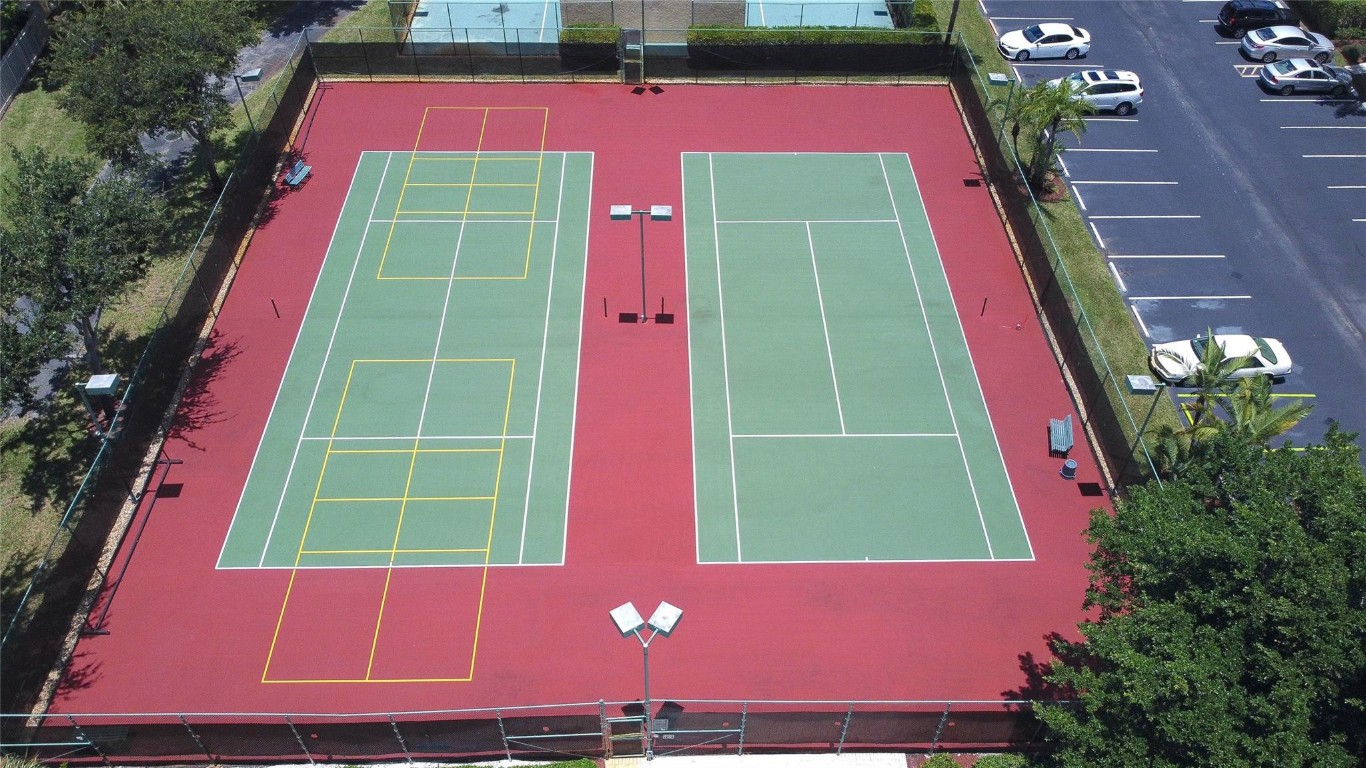 18th Hole - Residential