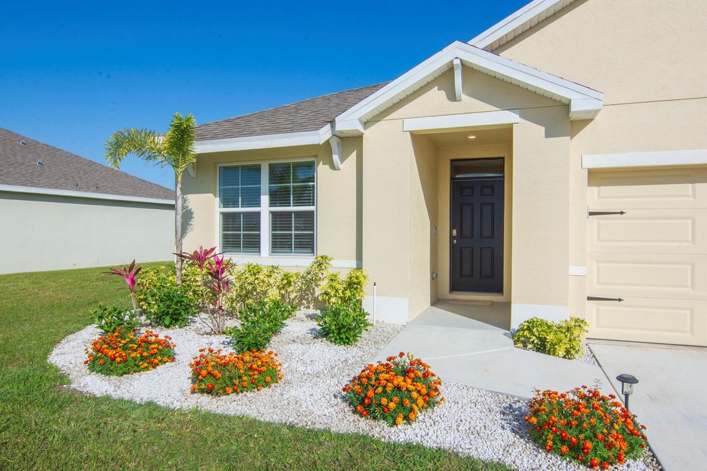 Photo of 3242 Trinity Circle, Fort Pierce, FL 34945 (MLS # R10963257)