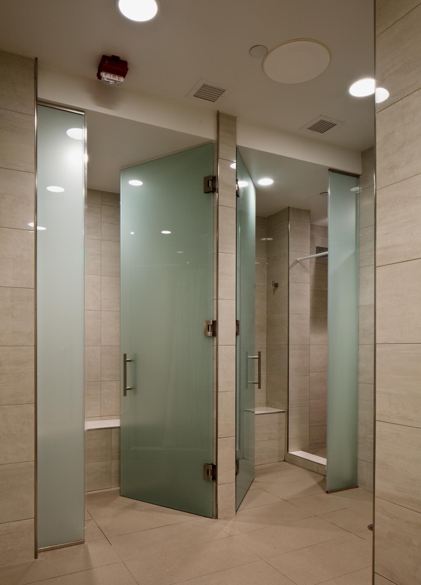 SOUTH TOWER AT THE POINT - Residential Lease