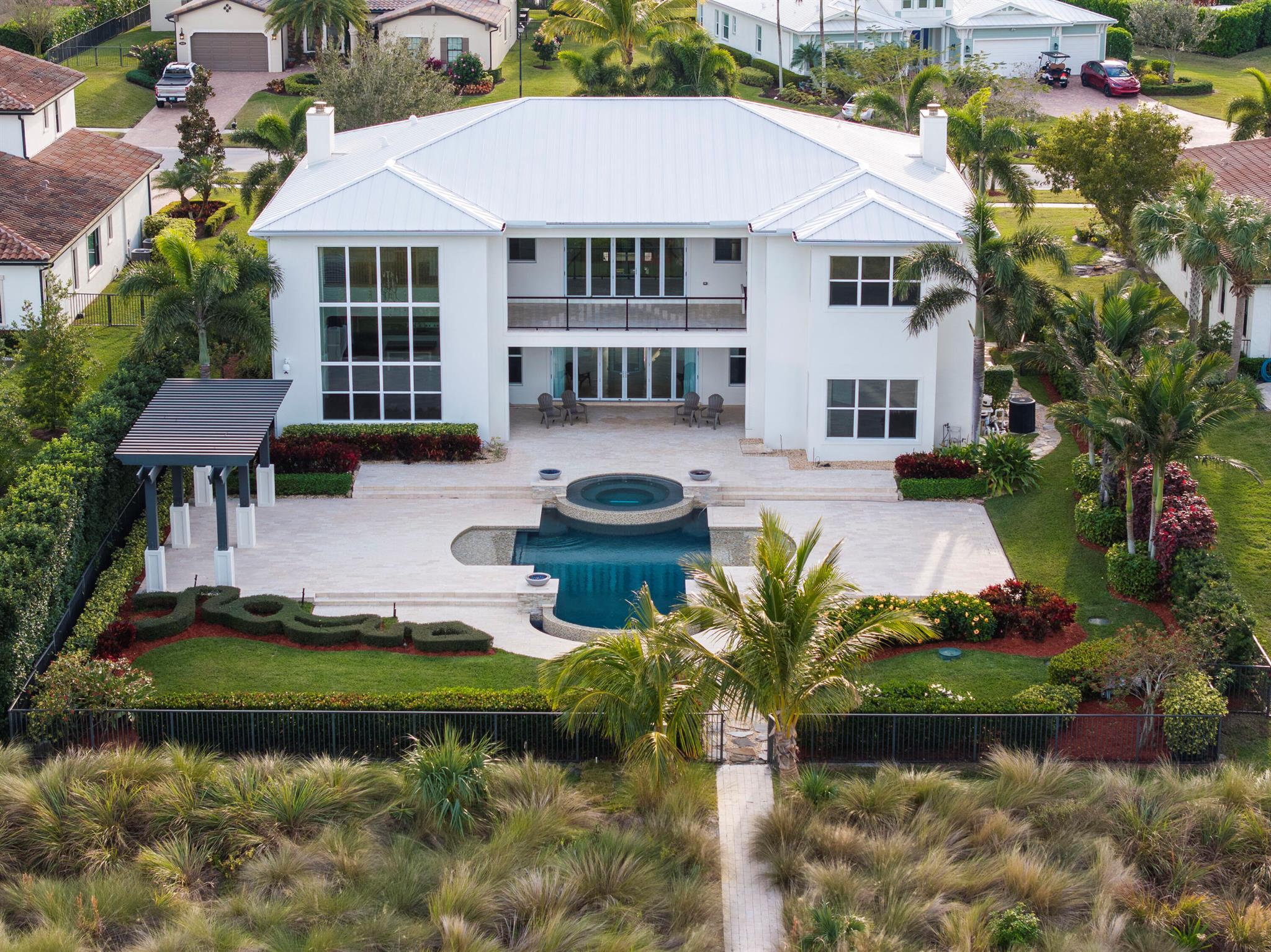 RIVERBEND - Residential