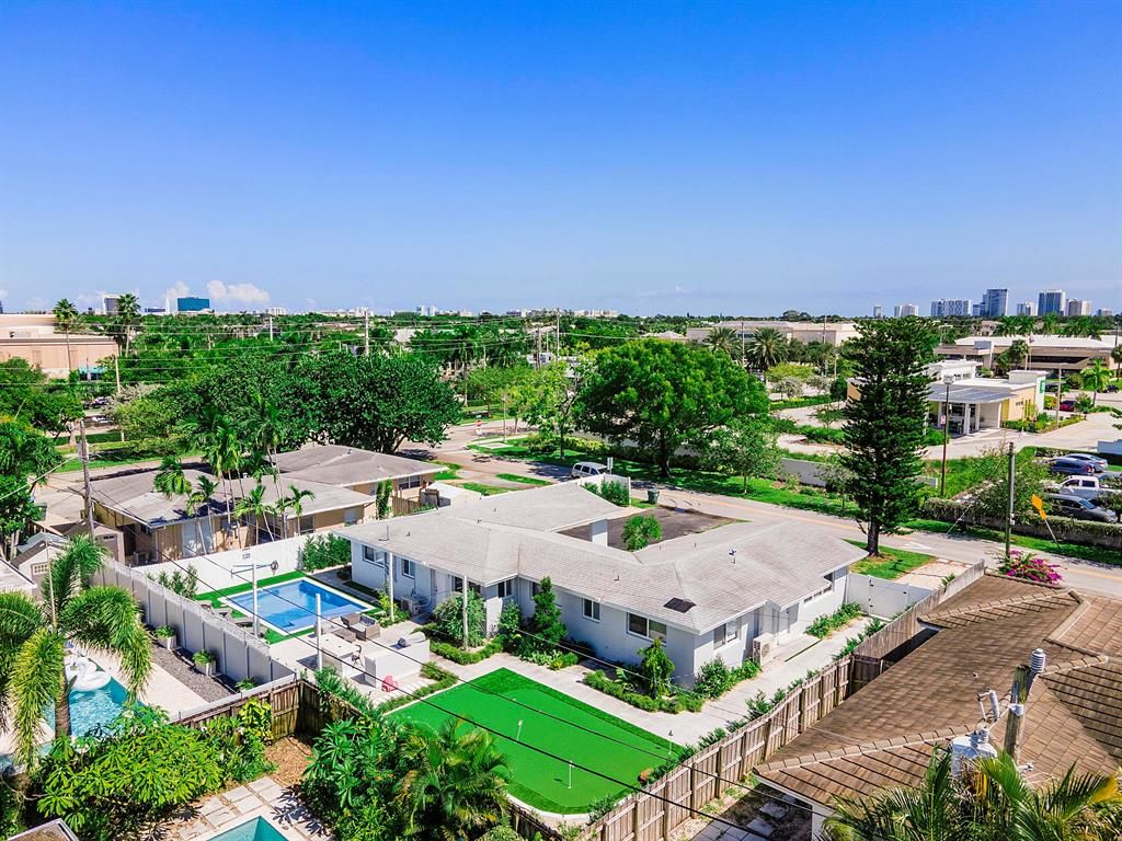 Photo of 3769 NE 20 Avenue, Oakland Park, FL 33308 (MLS # R10752474)