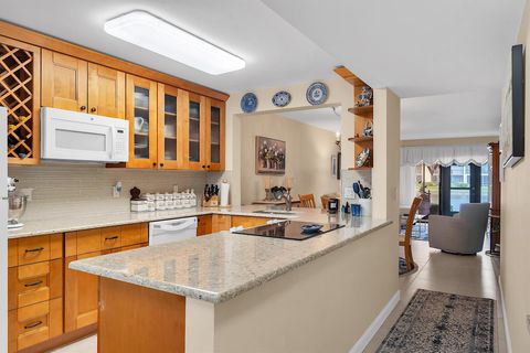 7916 Willow Spring Drive 1416 Lake Worth FL 33467