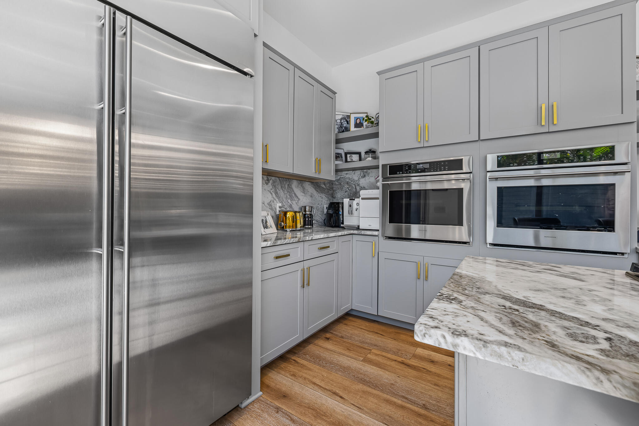 HOLMBERG & MC KEES - Residential