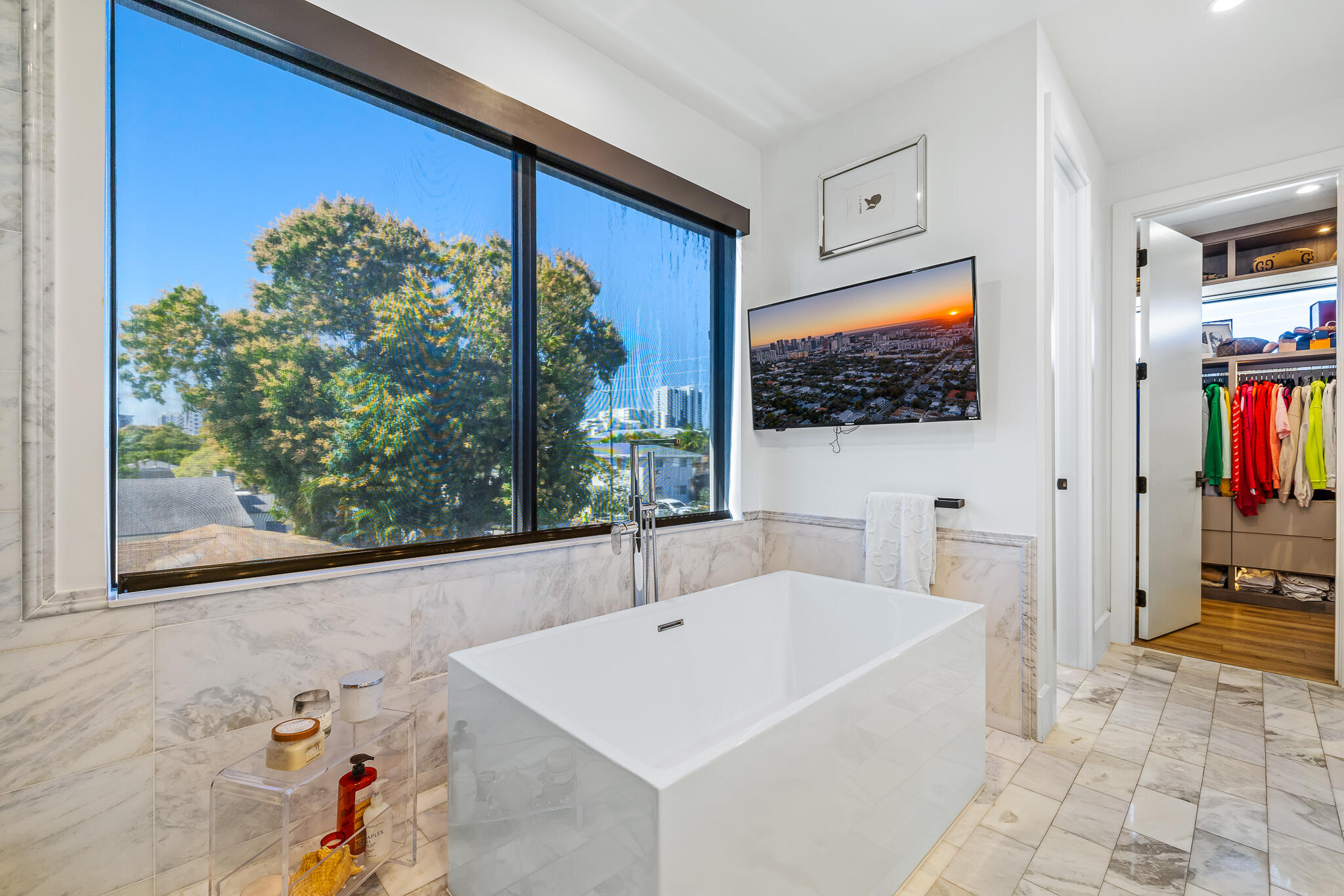 HOLMBERG & MC KEES - Residential