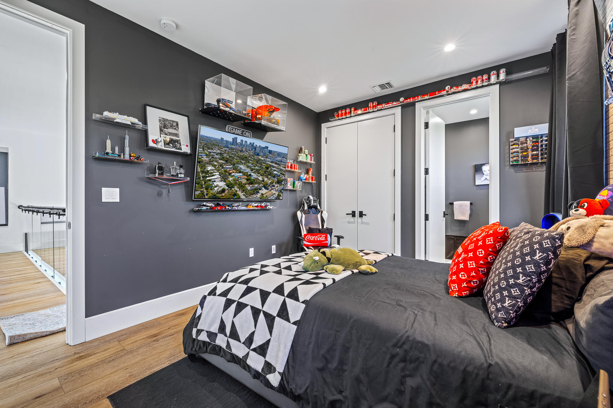 HOLMBERG & MC KEES - Residential