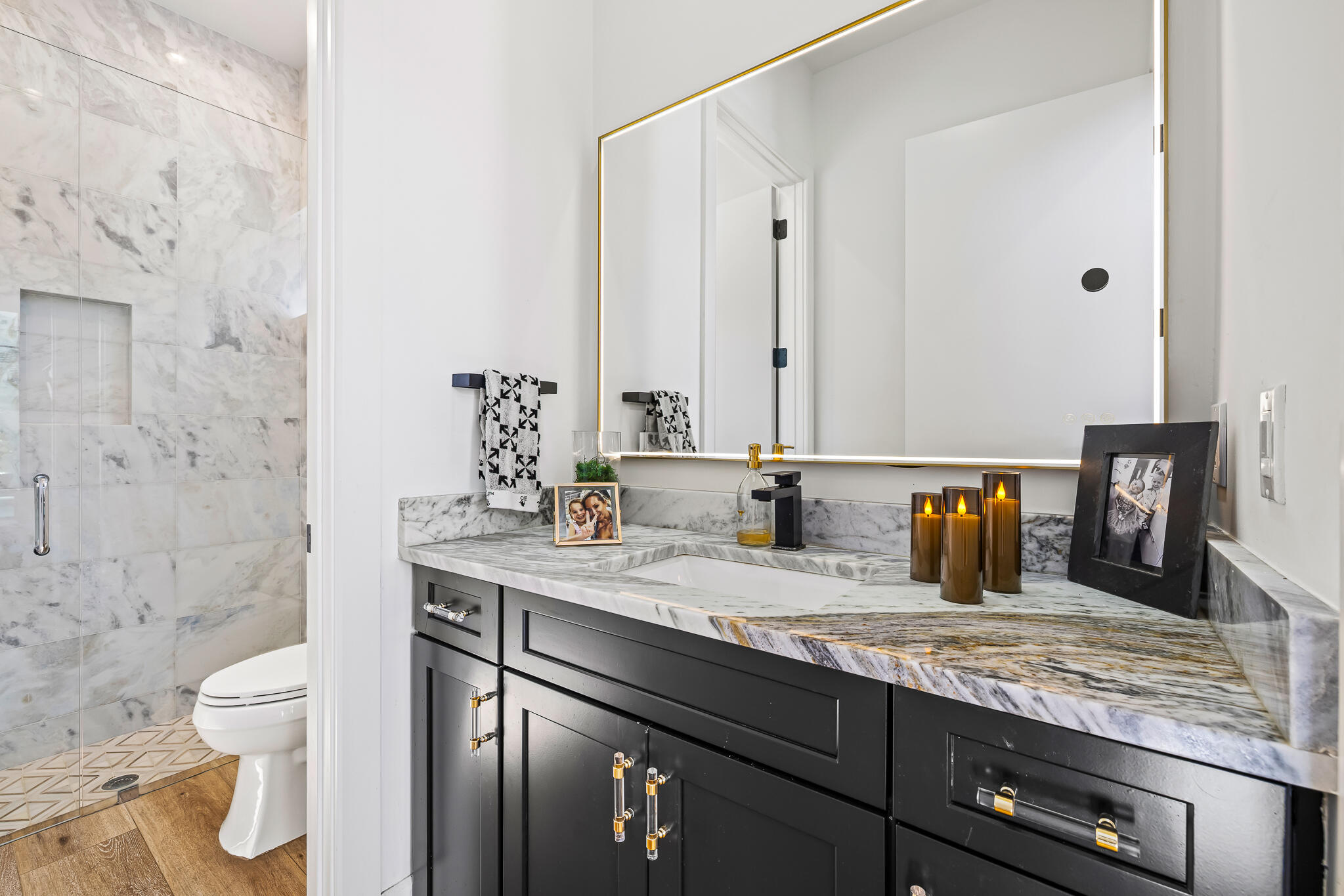 HOLMBERG & MC KEES - Residential