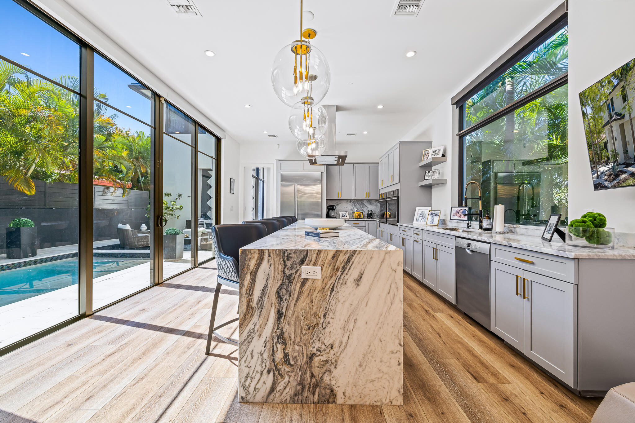 HOLMBERG & MC KEES - Residential