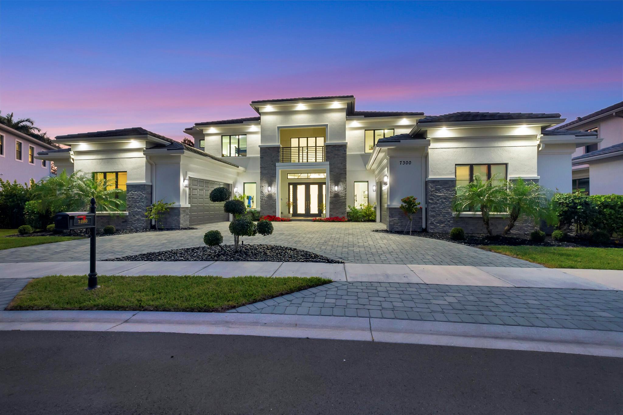 ROYAL PALM POLO - Residential