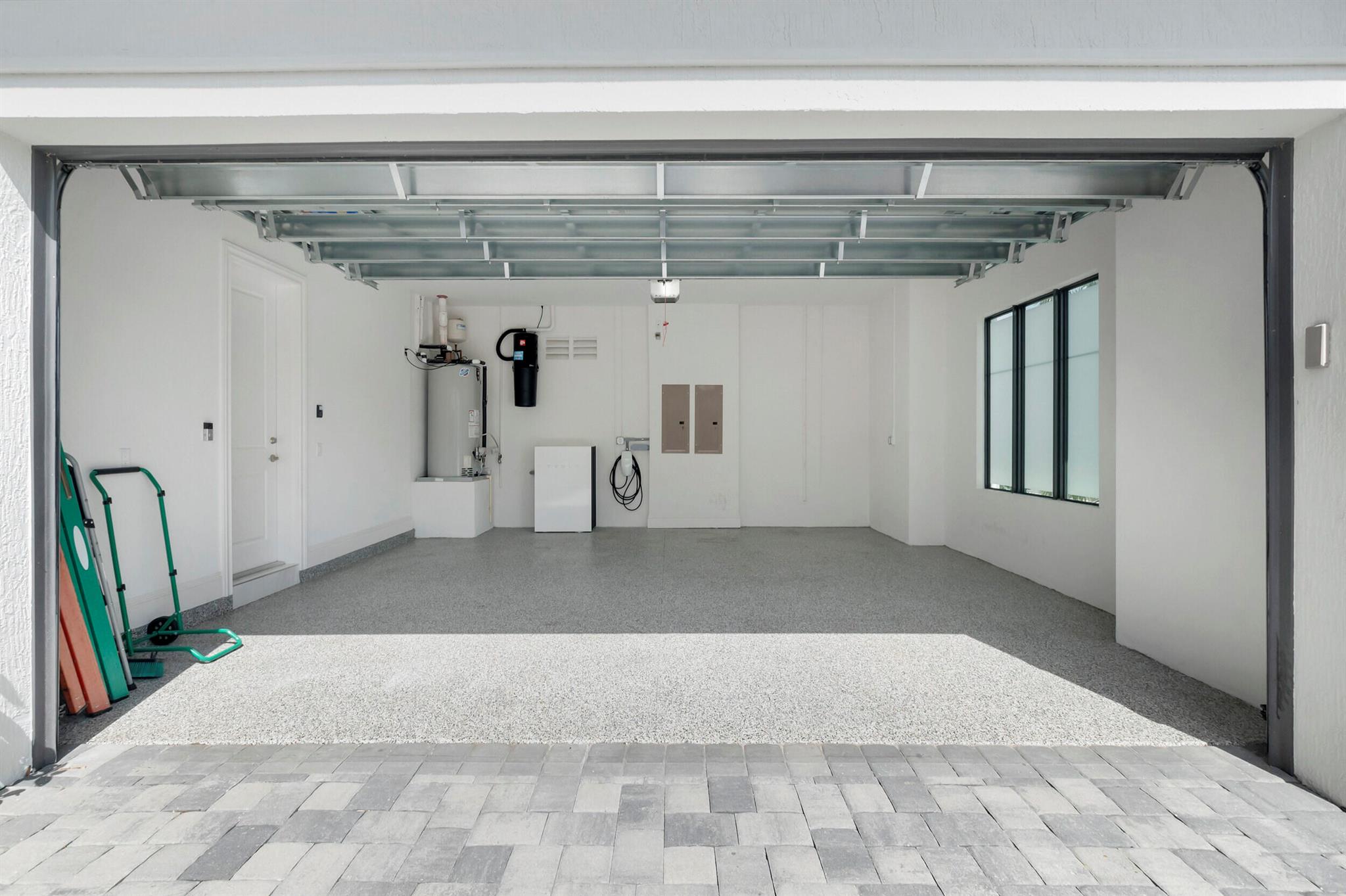 ROYAL PALM POLO - Residential