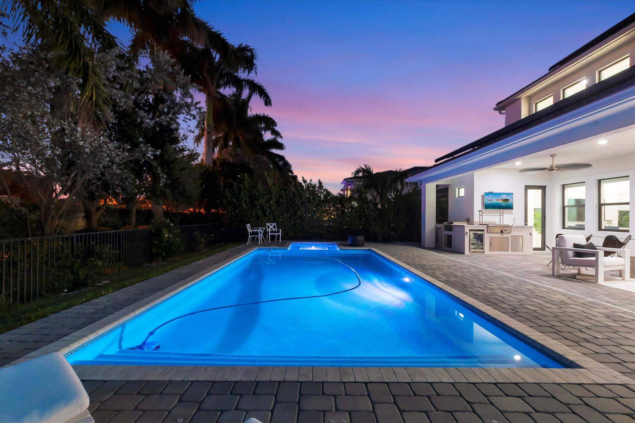 ROYAL PALM POLO - Residential