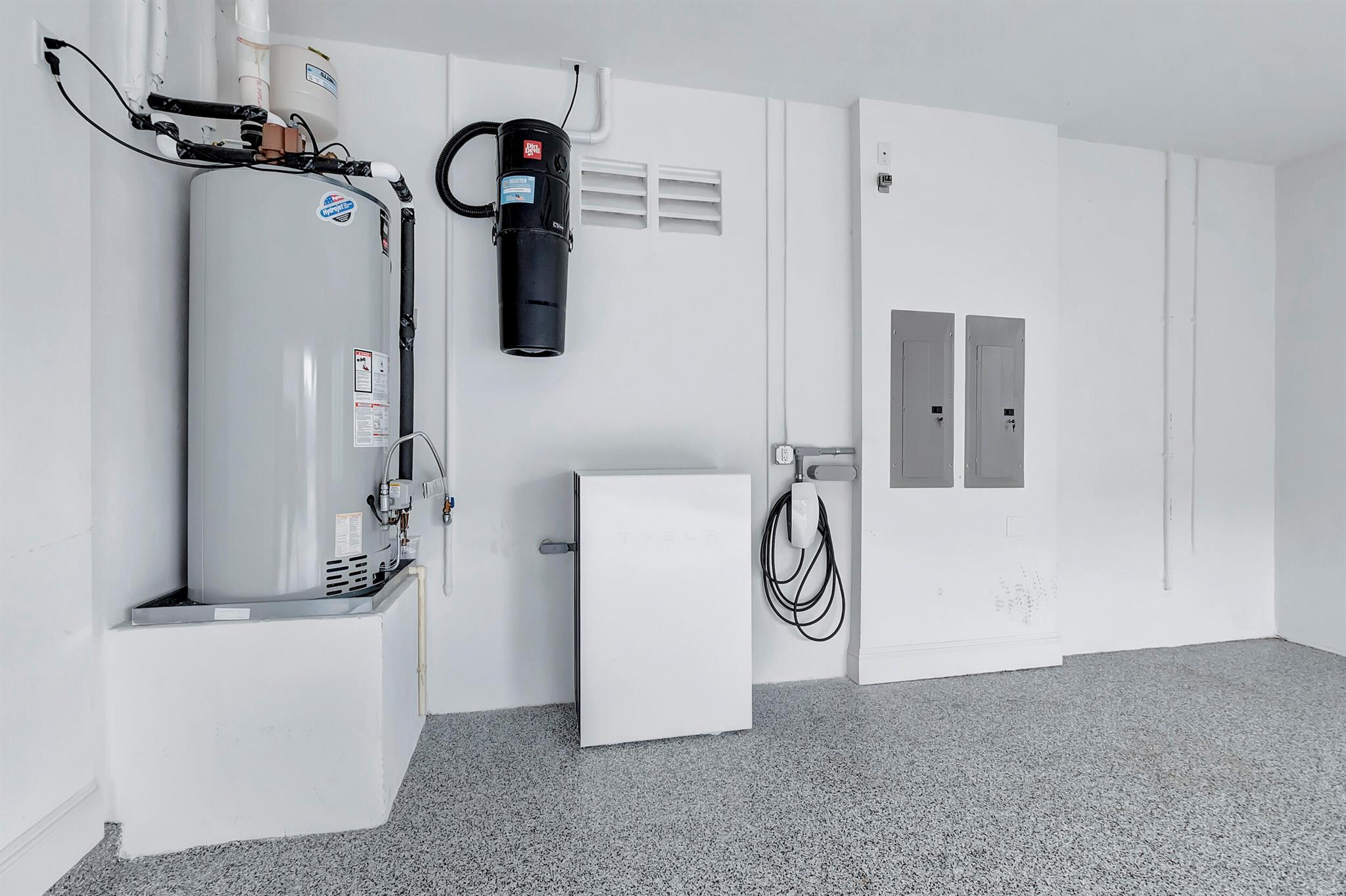 ROYAL PALM POLO - Residential