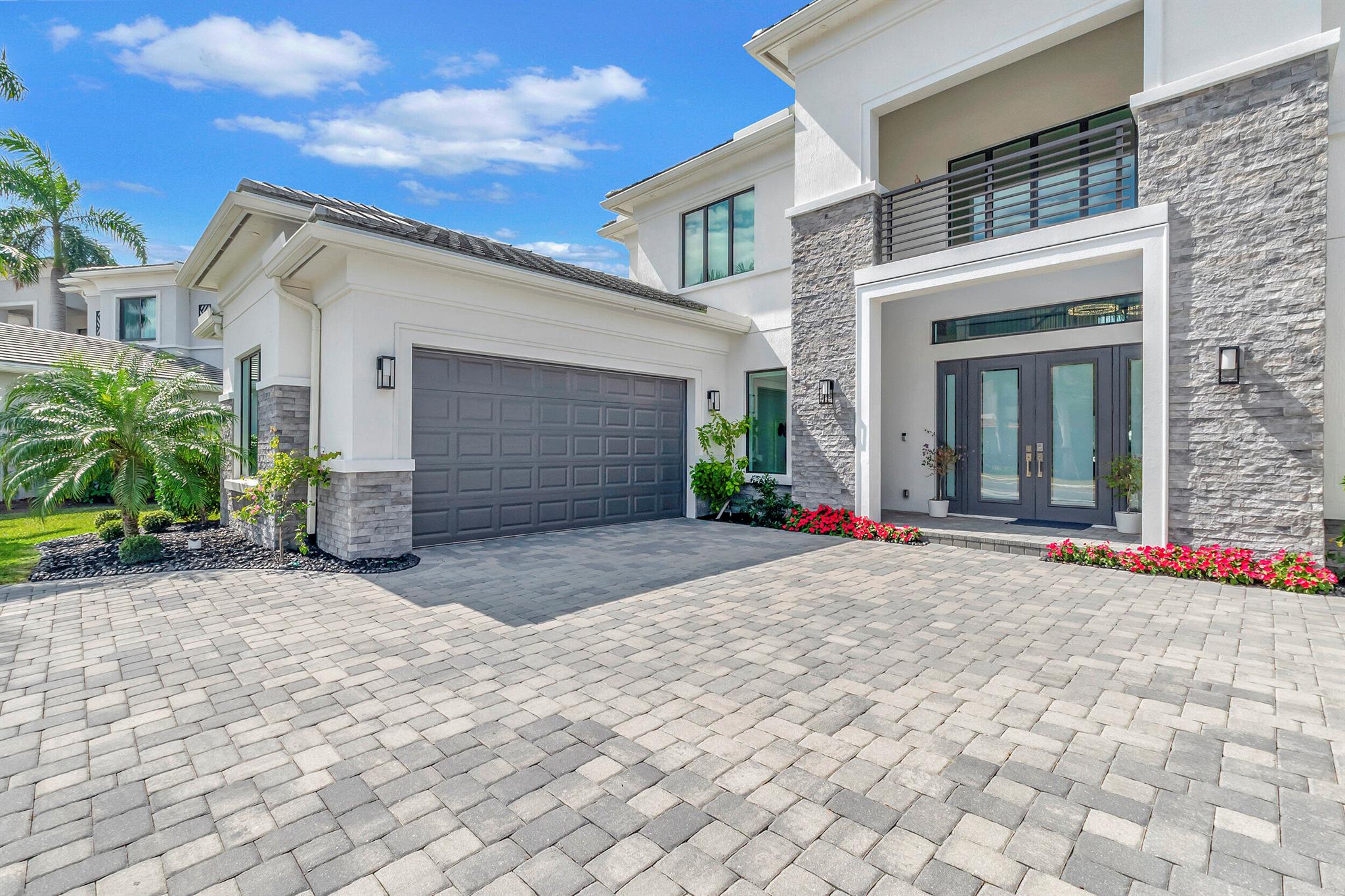 ROYAL PALM POLO - Residential