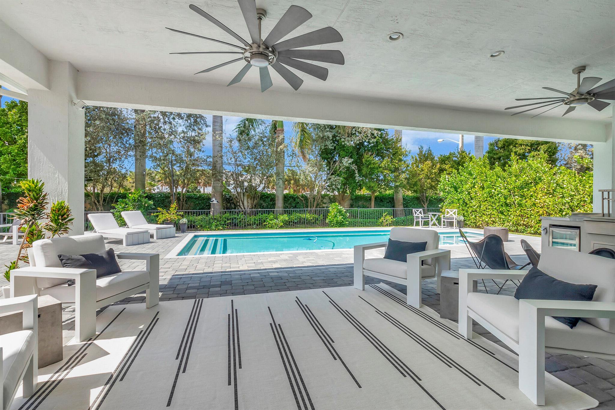 ROYAL PALM POLO - Residential