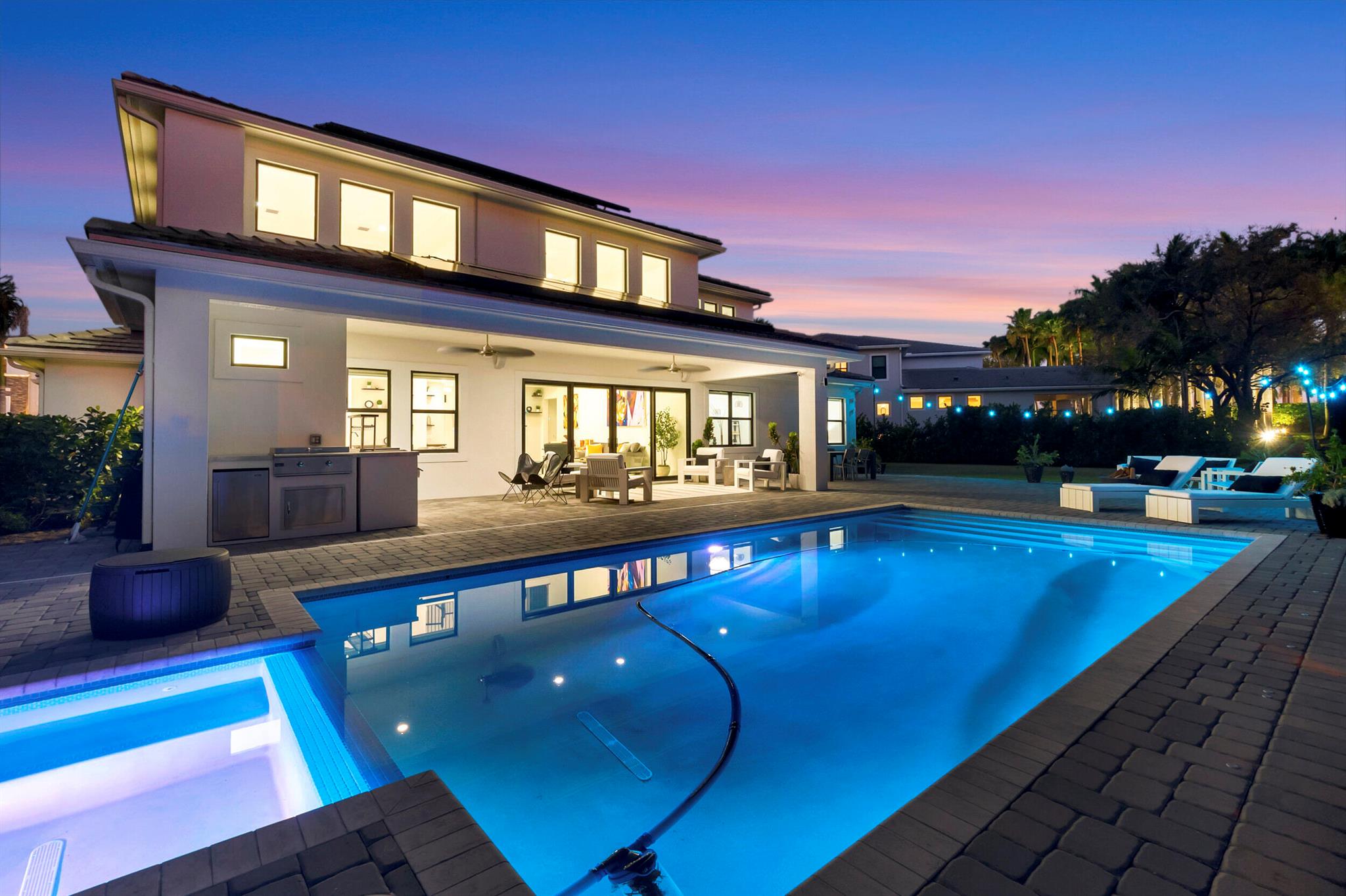 ROYAL PALM POLO - Residential