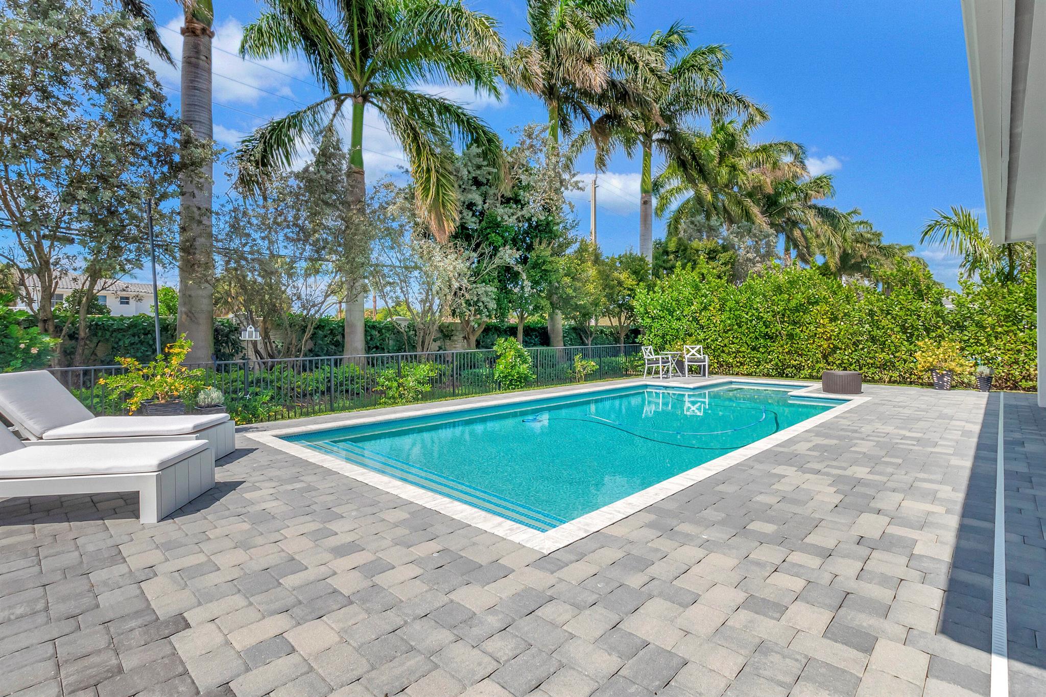 ROYAL PALM POLO - Residential