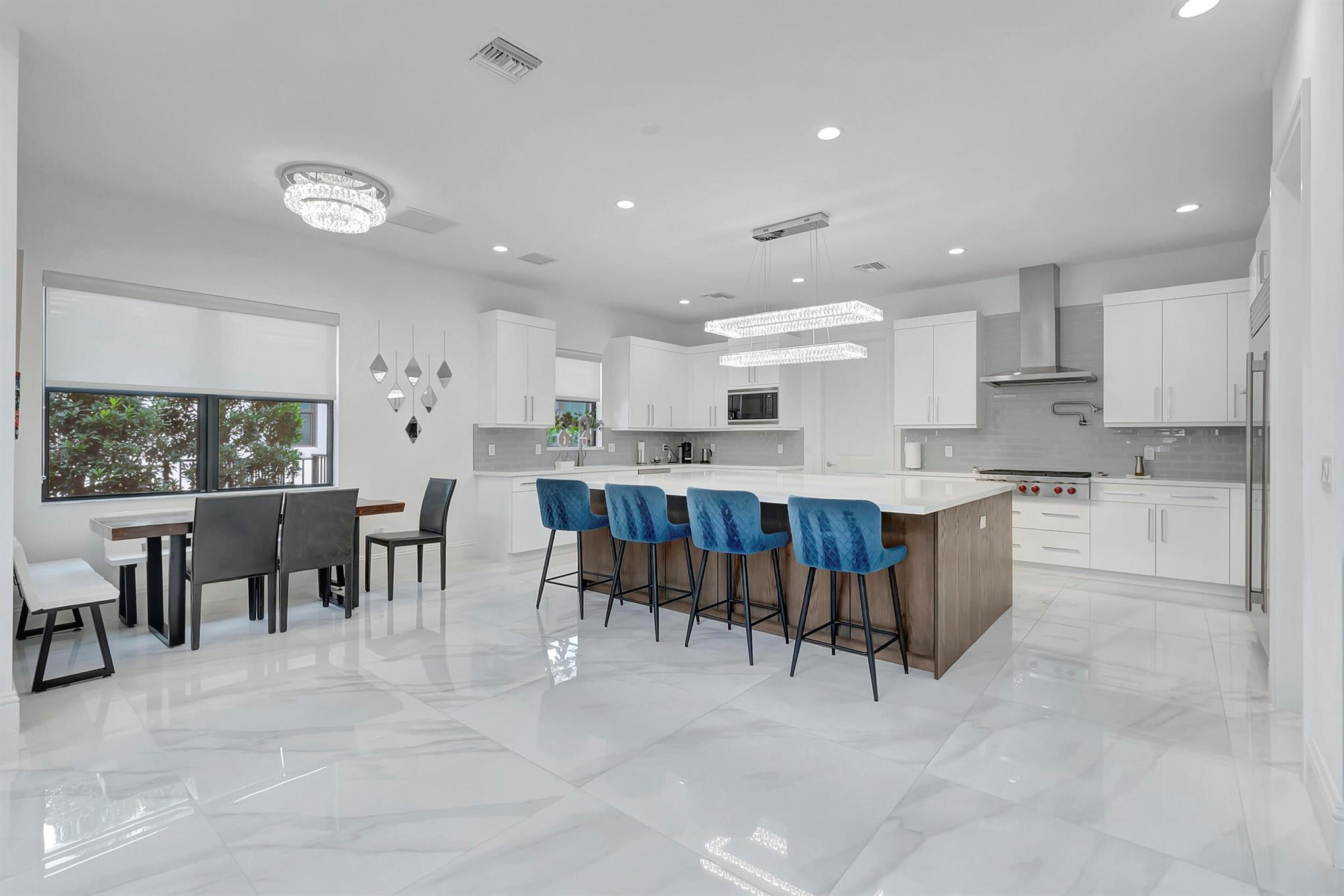 ROYAL PALM POLO - Residential