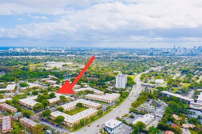 Experience comfort, style, and convenience in this beautifully 1-bedroom, 1-bathroom condo with a private balcony. This bright and inviting unit features a modern open layout, impact windows, stylist kitchen.
Located just minutes from the beach, major highways, top restaurants, and Wilton Manors’ vibrant nightlife, you’ll enjoy the best of South Florida living. The building has recently been updated with fresh paint, new carpet, and upgraded baseboards in the common areas, giving it a clean and modern feel.
Don’t miss this opportunity to rent a stunning home in a fantastic location. Schedule your private showing today!