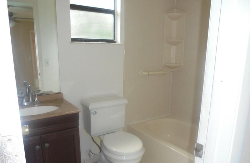 PORT ST LUCIE SECTION 18 - Residential Lease