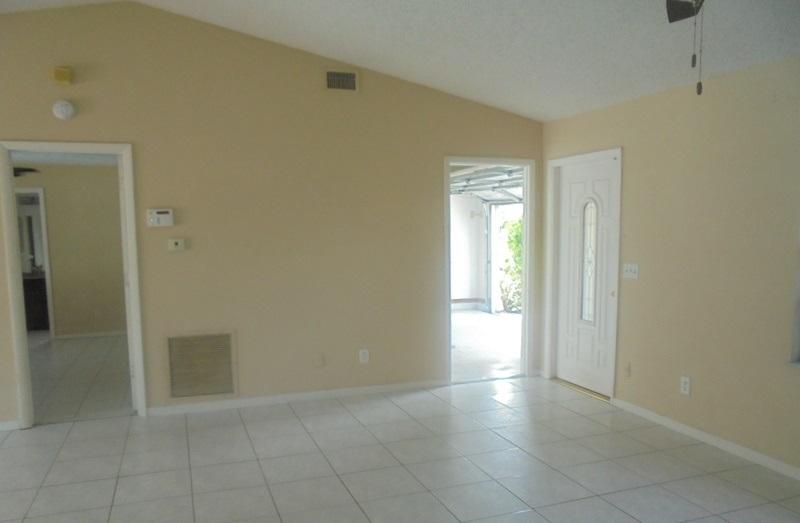 PORT ST LUCIE SECTION 18 - Residential Lease