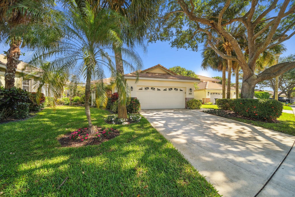 Photo of 4785 Sherwood Forest Drive, Delray Beach, FL 33445 (MLS # R10977118)