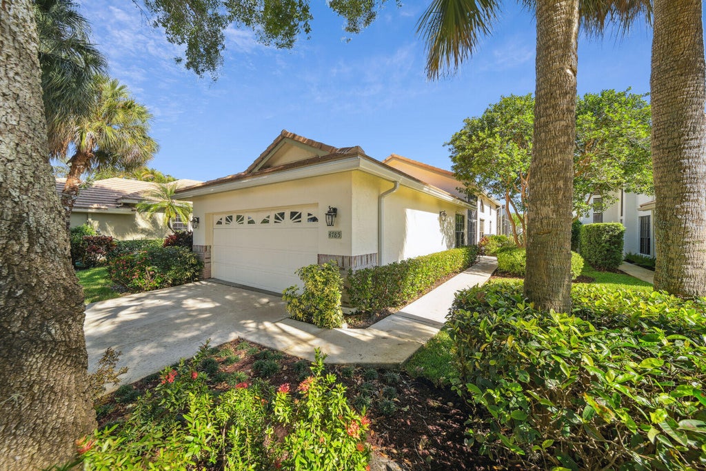 Photo of 4785 Sherwood Forest Drive, Delray Beach, FL 33445 (MLS # R10977118)