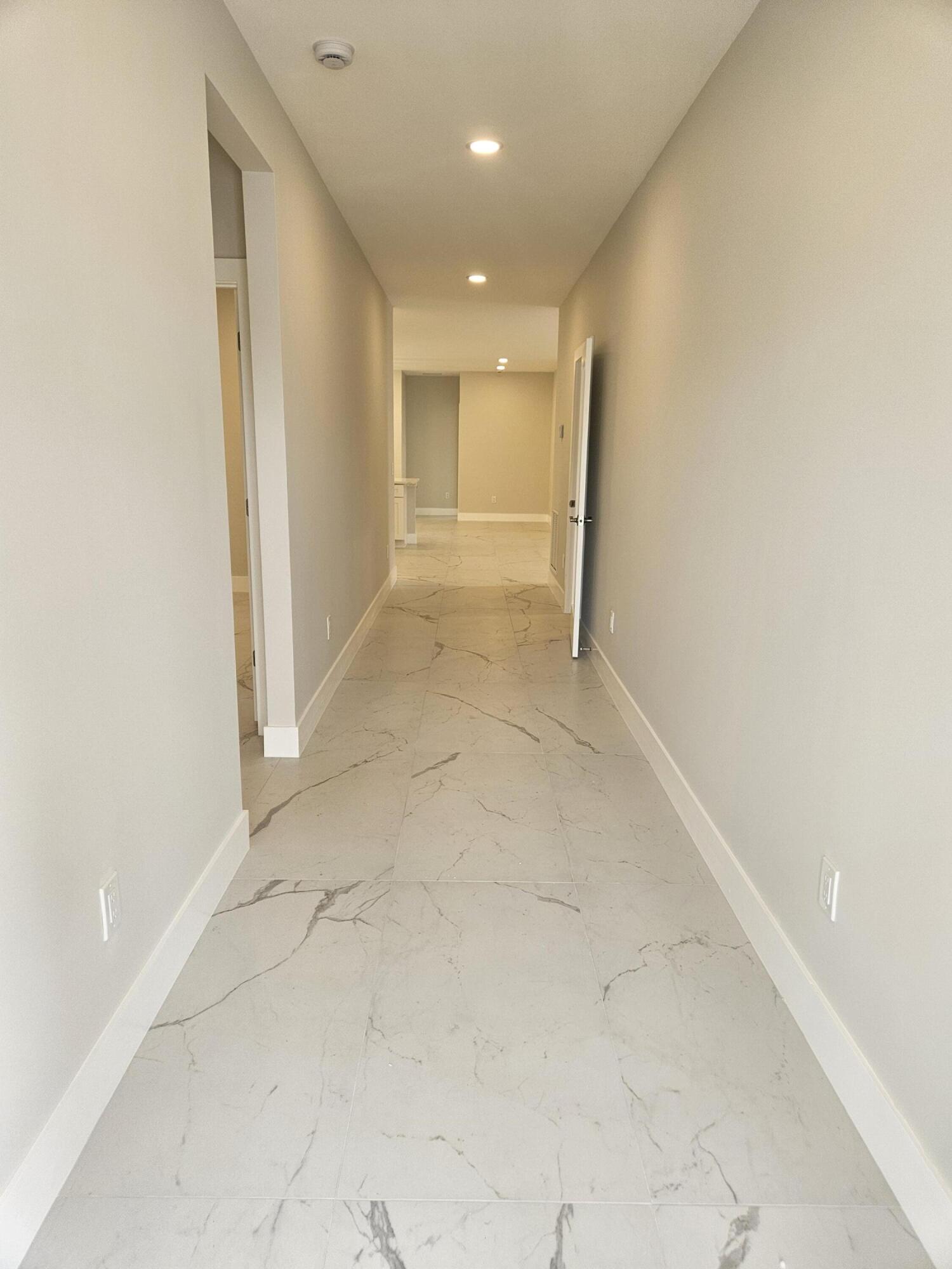 PORT SALERNO - Residential