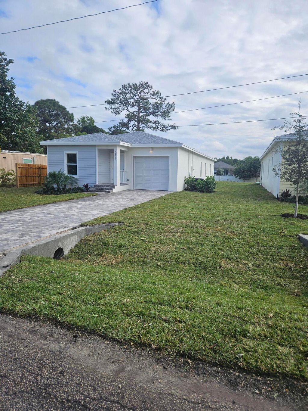 Photo of 3848 SE Grant Street, Stuart, FL 34997 (MLS # B26003851)