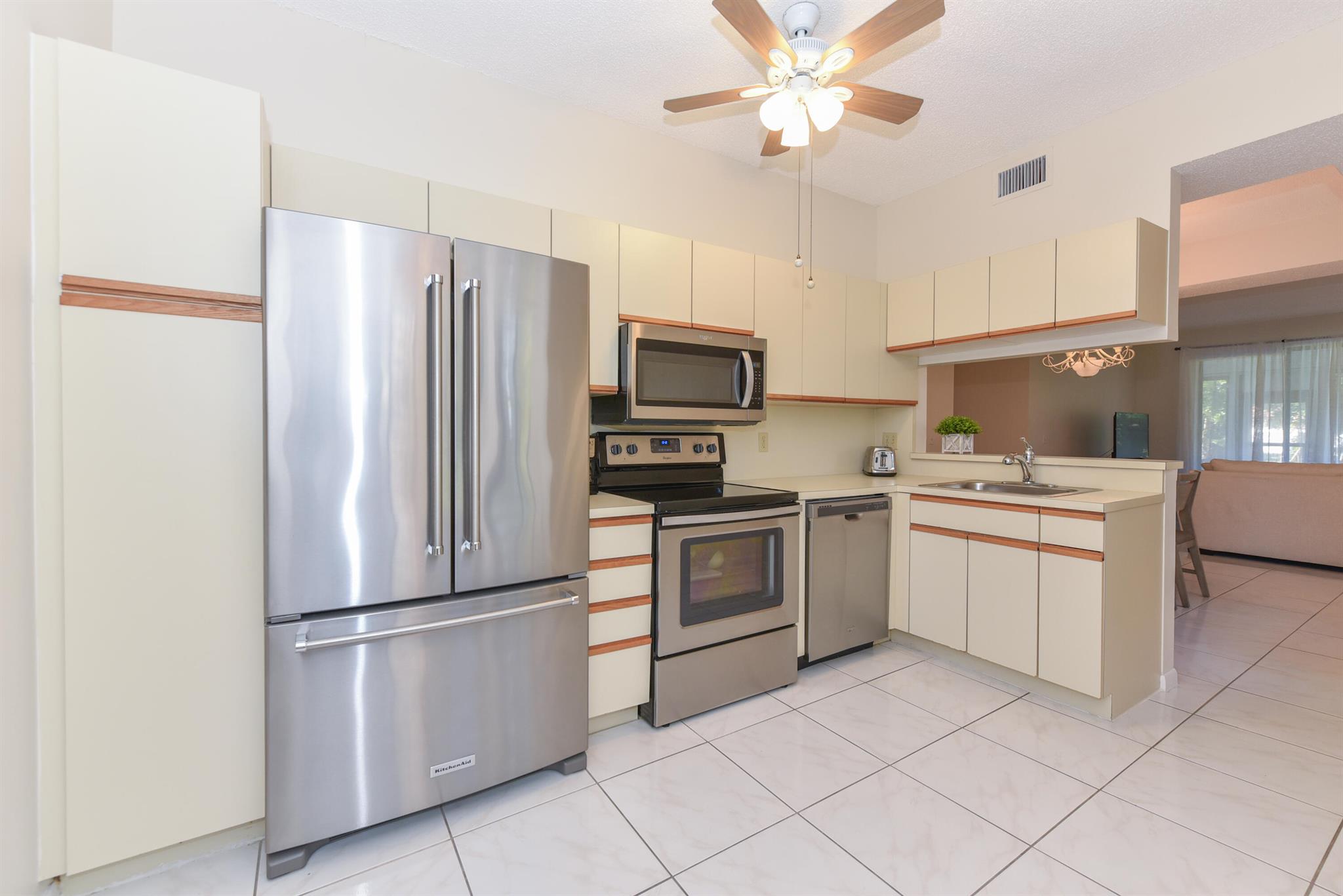 7864 Lexington Club Boulevard B