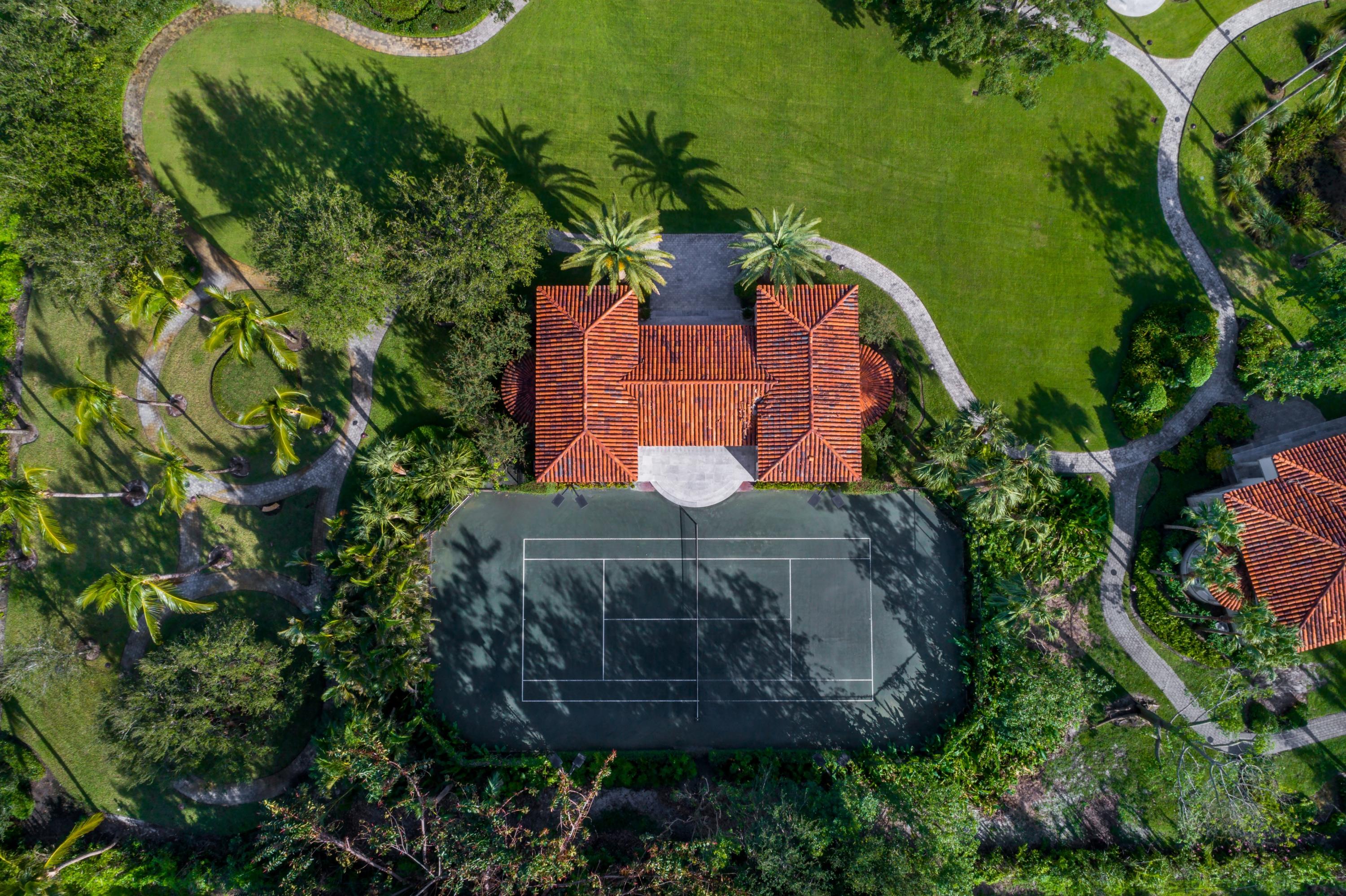 LE LAC PL 4 PUD - Residential