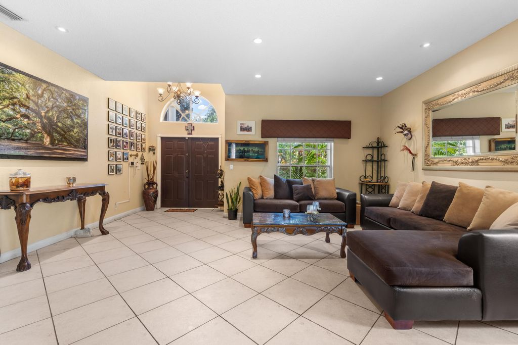 Photo of 1021 NW 185th Avenue, Pembroke Pines, FL 33029 (MLS # B26051400)