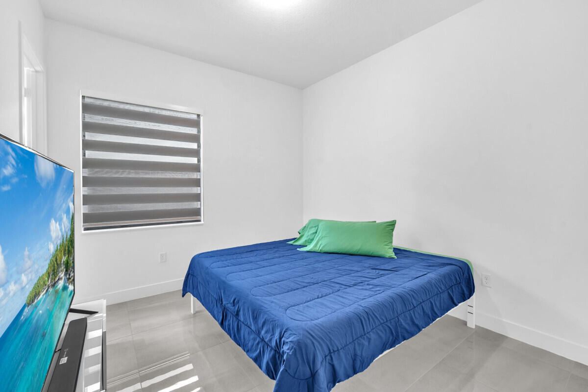 TUSCAN ISLES - Residential