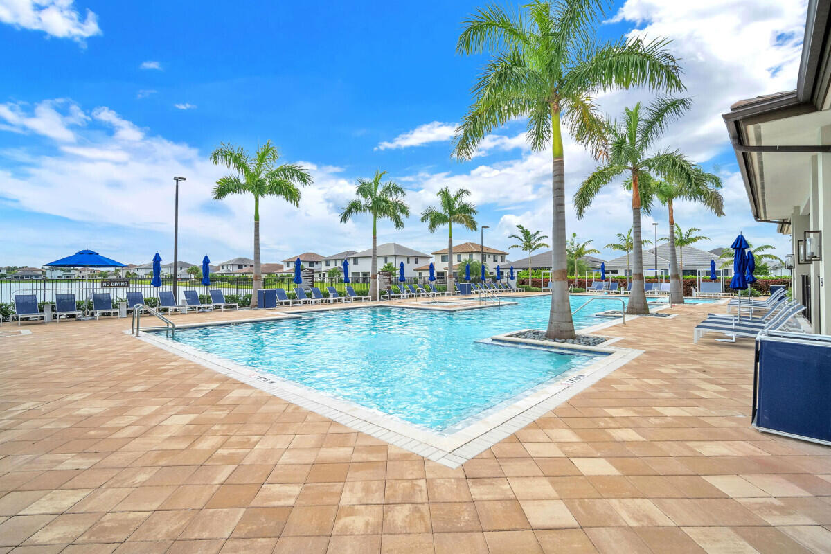 TUSCAN ISLES - Residential