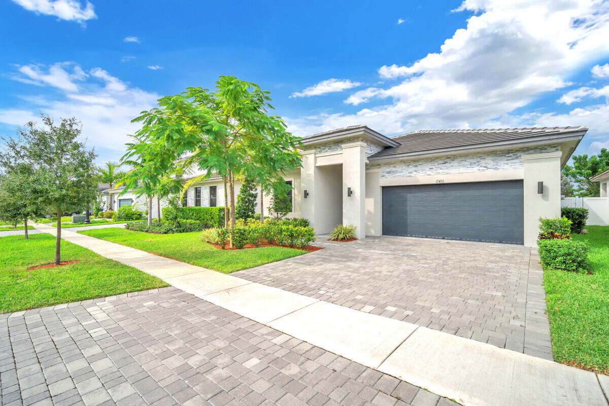 TUSCAN ISLES - Residential