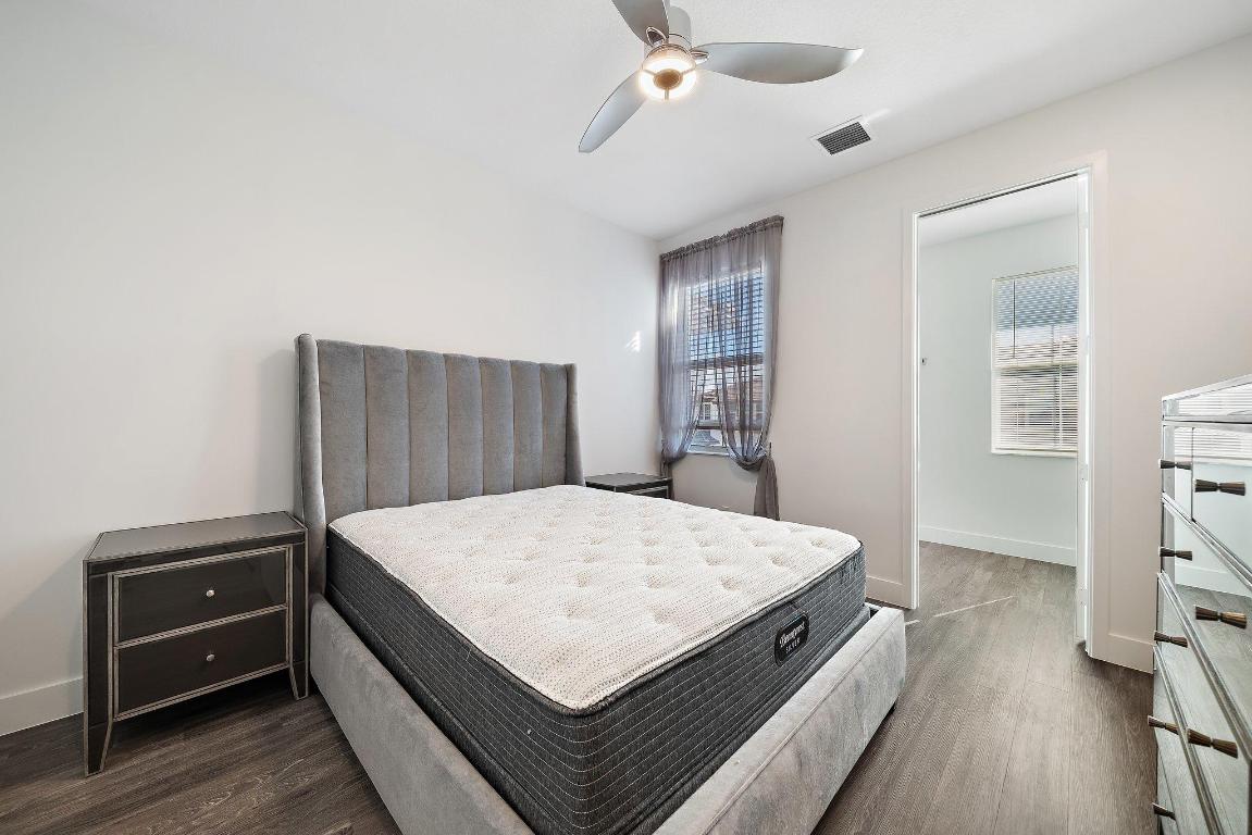 POINTE MIDTOWN - Residential Lease