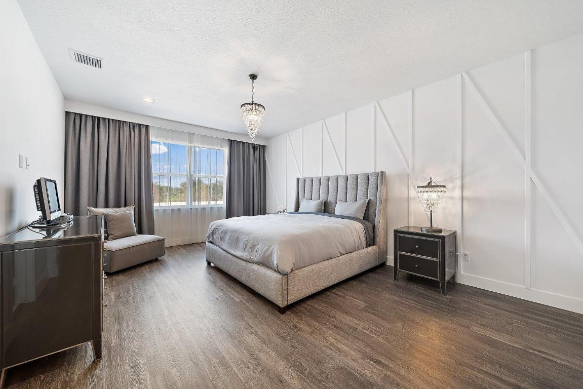 POINTE MIDTOWN - Residential Lease