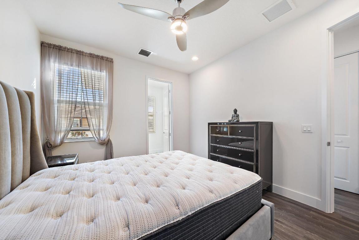 POINTE MIDTOWN - Residential Lease