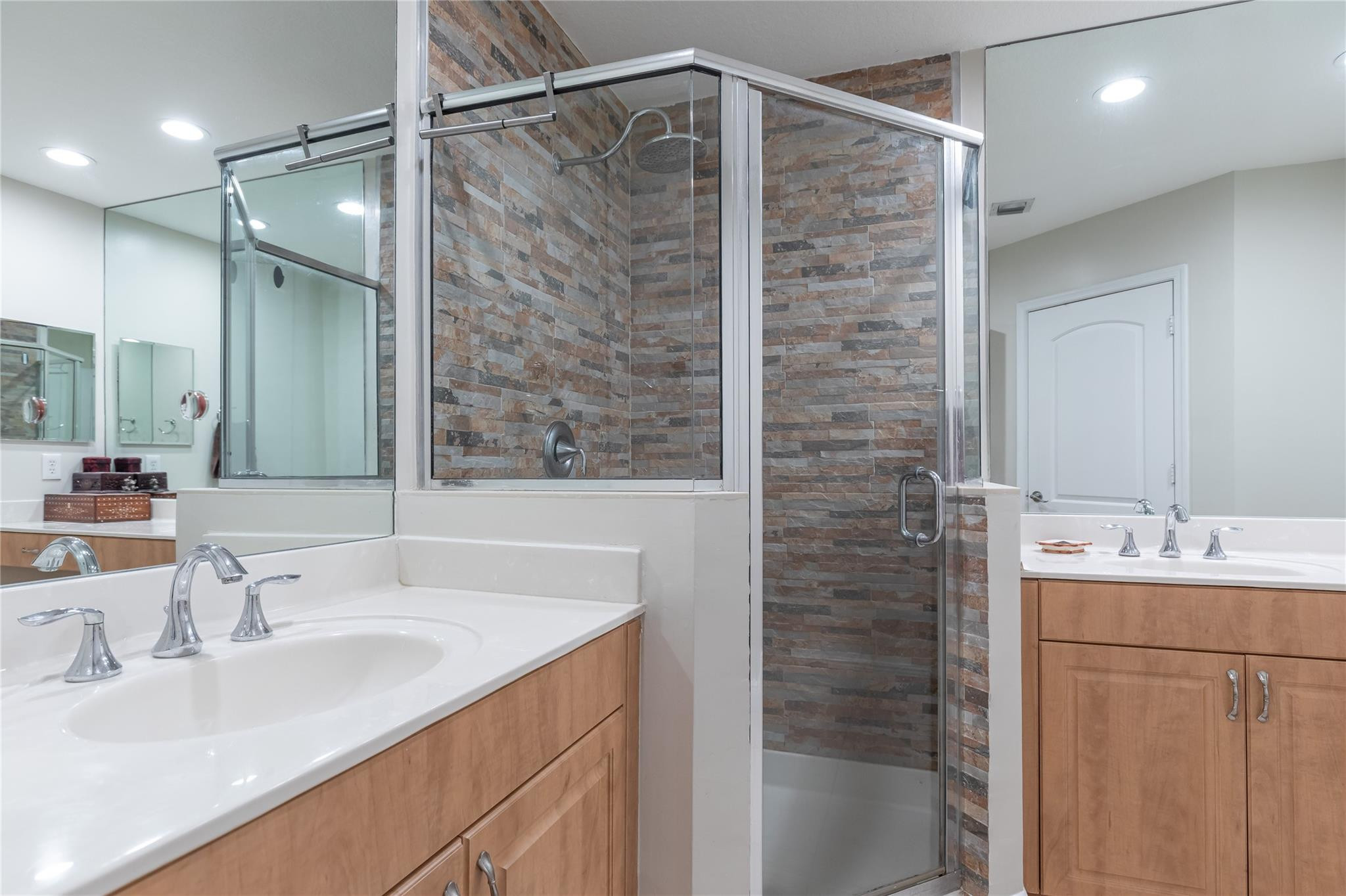 Saddle Bridge - Residential