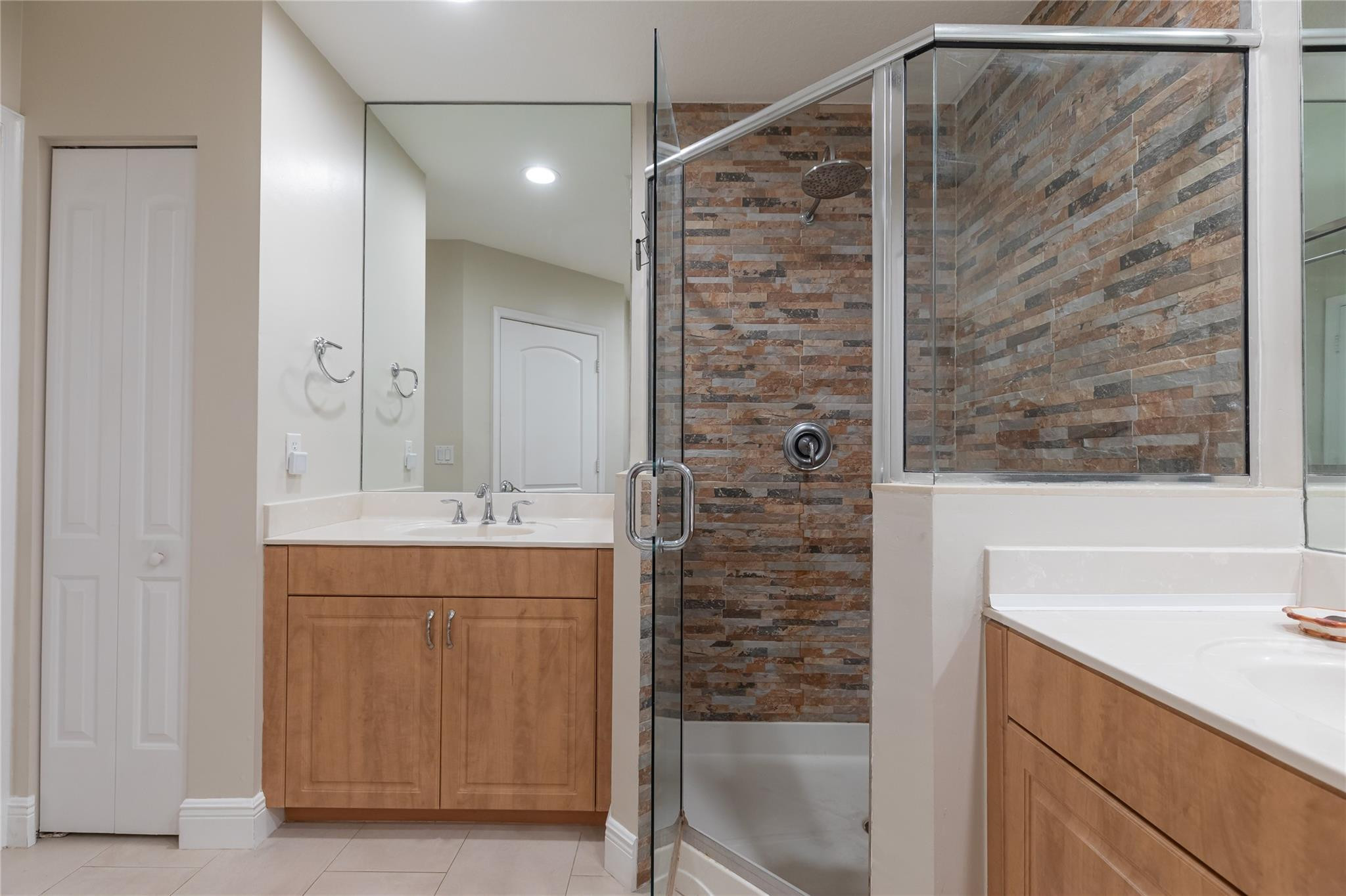 Saddle Bridge - Residential