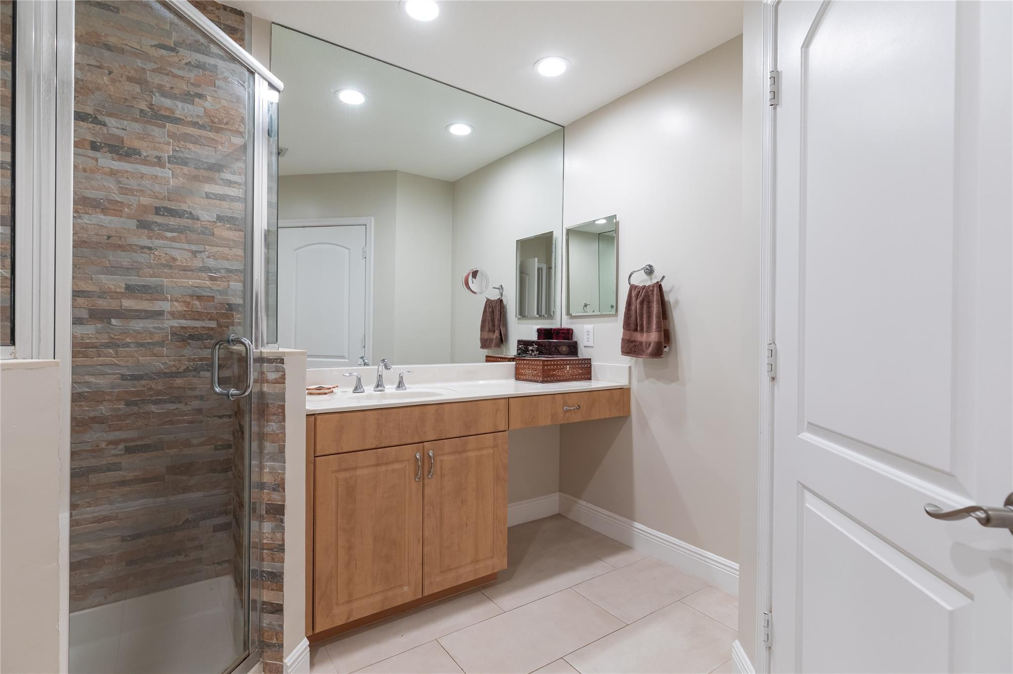 Saddle Bridge - Residential