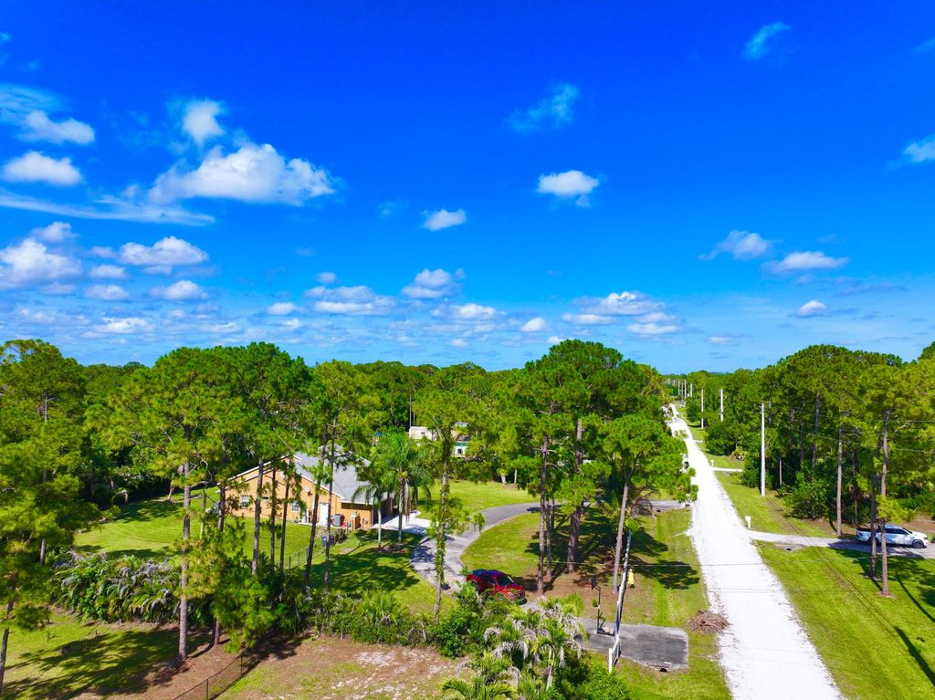 Photo of 14703 N 71st Pl Place N, The Acreage, FL 33470 (MLS # B26039625)