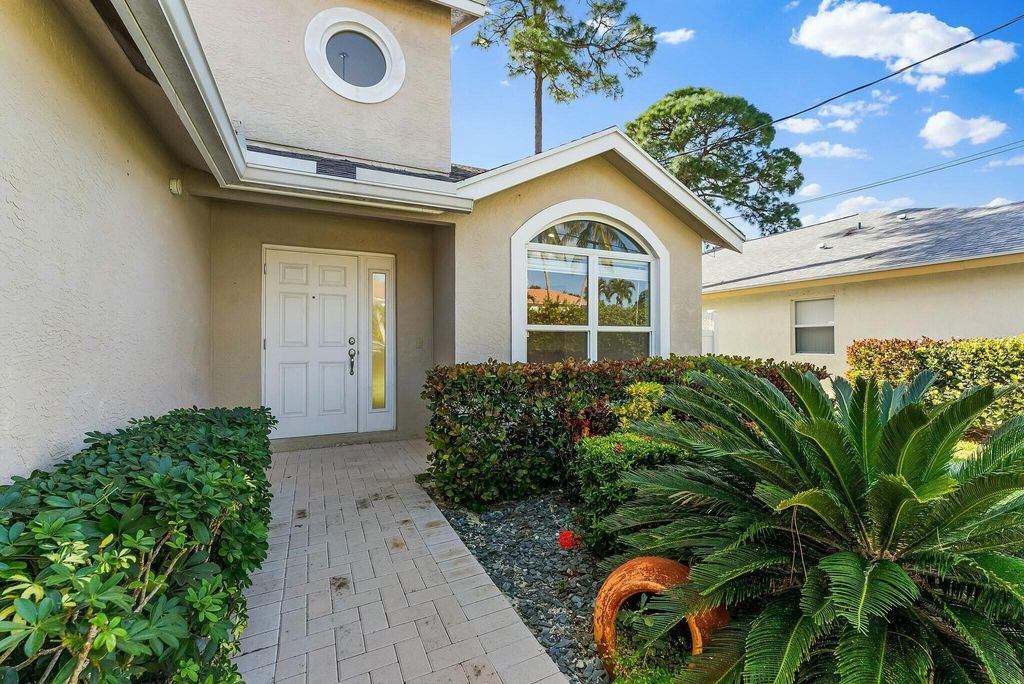 Photo of 6462 Leslie Street, Jupiter, FL 33458 (MLS # R11041192)