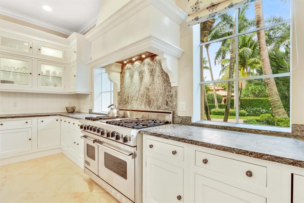 HARBOUR ISLES - Residential