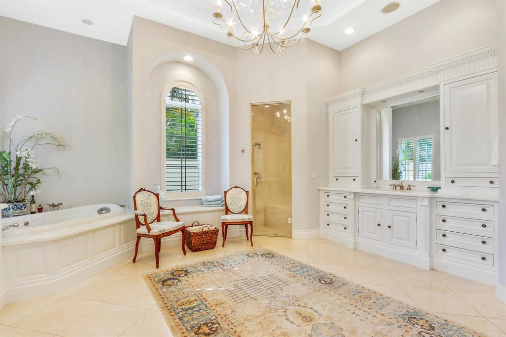 HARBOUR ISLES - Residential