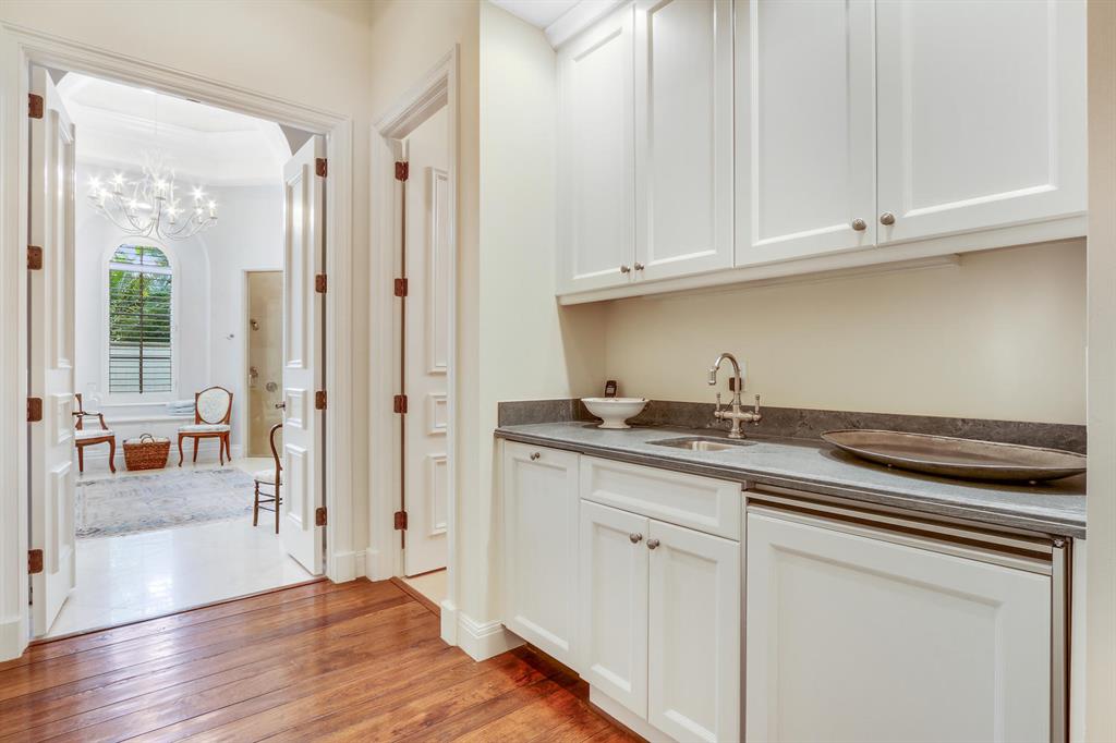 HARBOUR ISLES - Residential